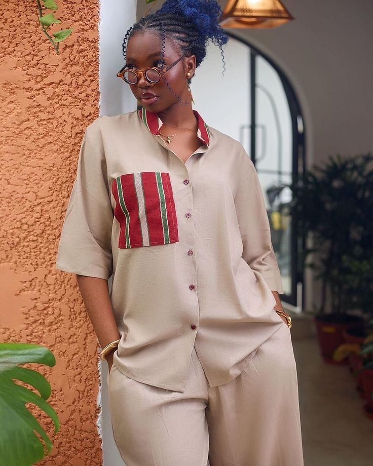 Beige linen shirt set with striped pocket