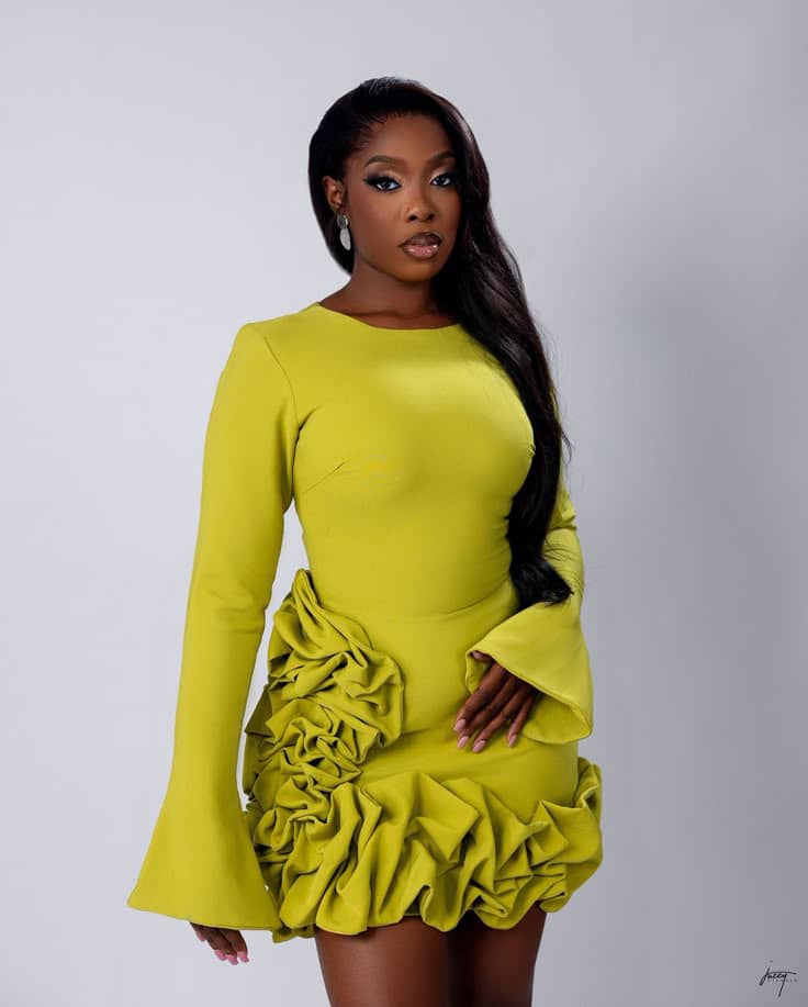 Chartreuse ruffle-hem mini